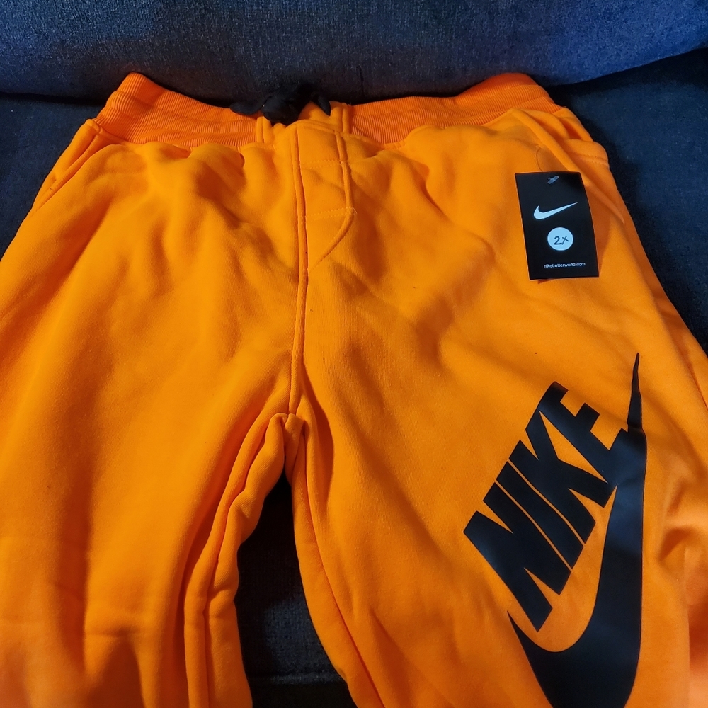 NIKE Men's Shorts